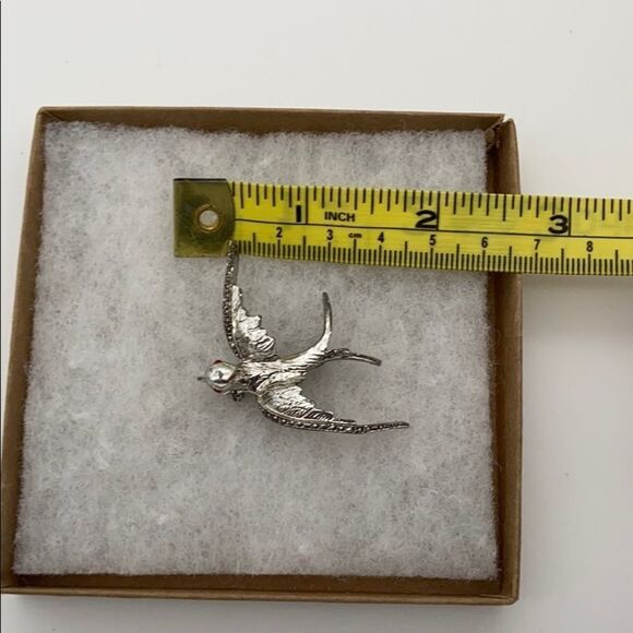 Vintage silver tone bird pin / brooch - Picture 7 of 8